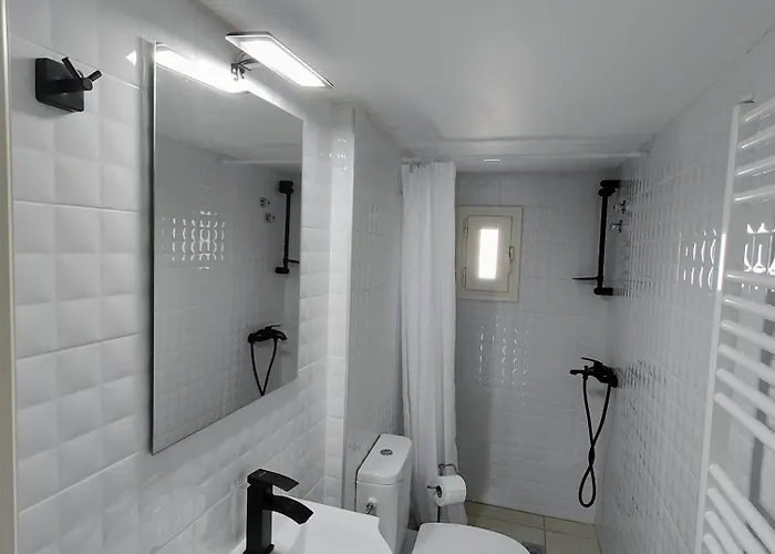 Celestial Garden-thessaloniki's Modern, Eclectic Penthouse-ideal For Remote Work And Longer