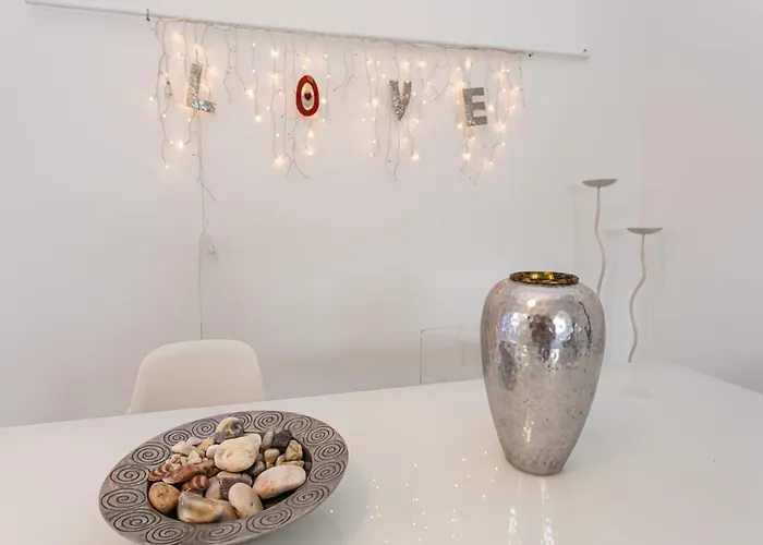 Appartement Celestial Garden-thessaloniki's Modern, Eclectic Penthouse-ideal For Remote Work And Longer *