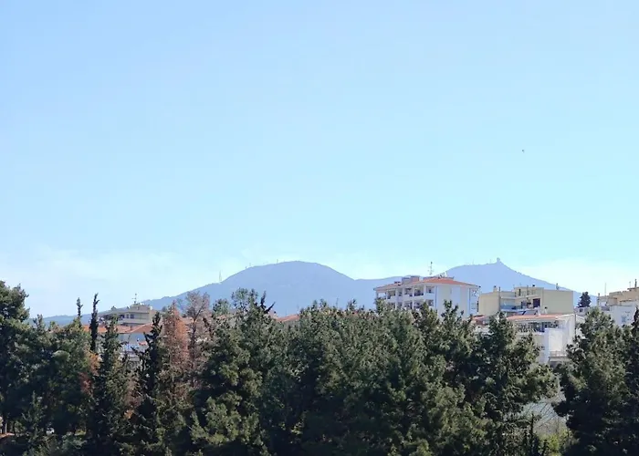 Celestial Garden-thessaloniki's Modern, Eclectic Penthouse-ideal For Remote Work And Longer 塞萨洛尼基