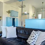 Celestial Garden-thessaloniki's Modern, Eclectic Penthouse-ideal For Remote Work And Longer * Tessalónica