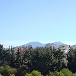 Celestial Garden-thessaloniki's Modern, Eclectic Penthouse-ideal For Remote Work And Longer Tessalónica