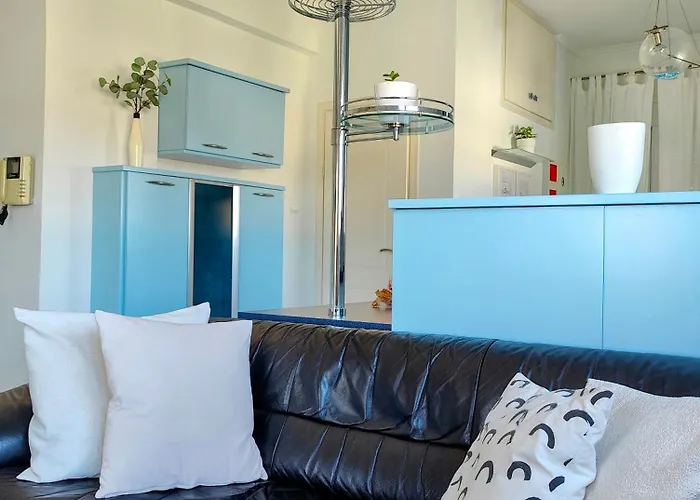 Celestial Garden-thessaloniki's Modern, Eclectic Penthouse-ideal For Remote Work And Longer * Tesalónica