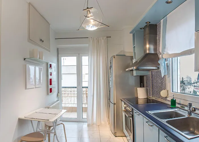 Celestial Garden-thessaloniki's Modern, Eclectic Penthouse-ideal For Remote Work And Longer Apartamento *