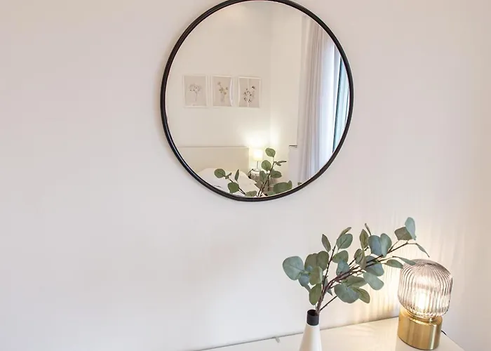 Celestial Garden-thessaloniki's Modern, Eclectic Penthouse-ideal For Remote Work And Longer Tesalónica